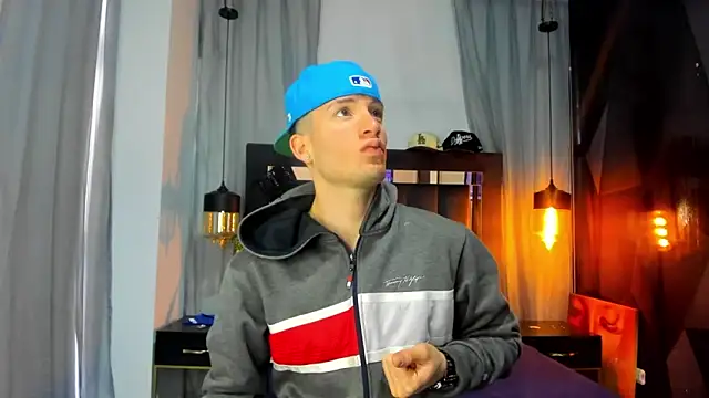 HunterHeat  online show from December 2025 11:39:02 AM