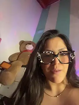 alilith online show from May 2026 06:03:02 PM