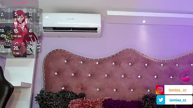 MariahMendezz online show from November 2025 07:23:01 PM