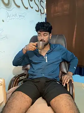 Snapshot of MeekBatgirl chatting on November 2025 03:27:01 AM MeekBatgirl online show from November 2025 03:27:01 AM