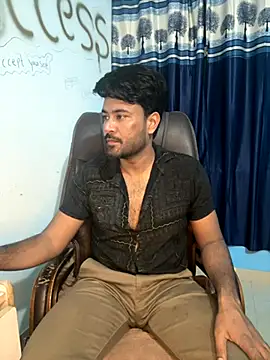 Snapshot of MeekBatgirl chatting on November 2025 03:01:02 PM MeekBatgirl online show from November 2025 03:01:02 PM