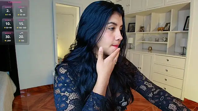 nina moen online show from November 2025 03:34:01 AM