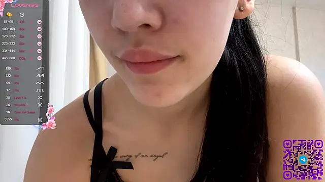 Snapshot of AuraJefcoat chatting on February 2026 03:33:01 PM AuraJefcoat online show from February 2026 03:33:01 PM