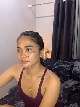 AngelHille online show from November 2025 05:47:01 PM