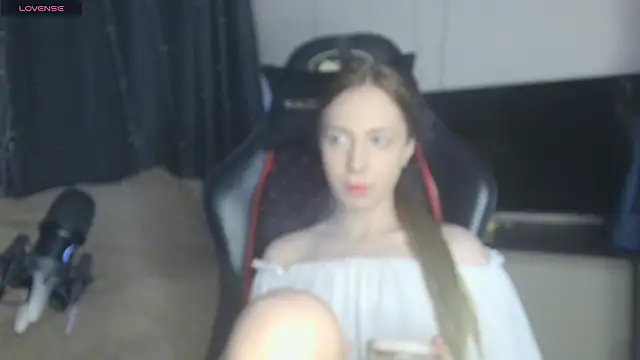 BabbbyFoxxx online show from March 2026 07:04:02 AM