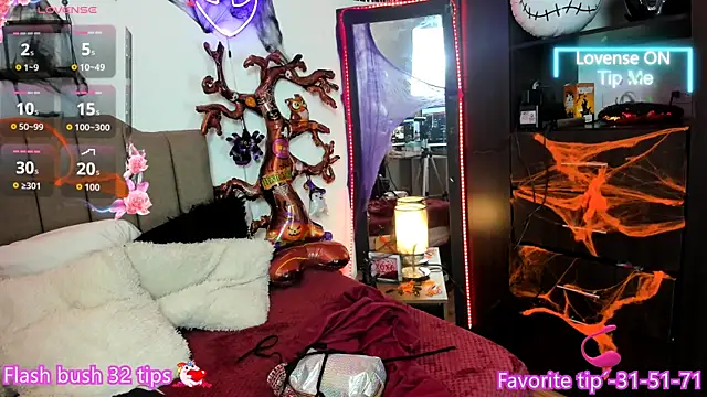 Elisabeth swan online show from October 2025 12:15:01 PM