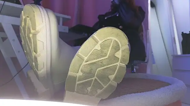 CruelSiren online show from November 2025 11:55:02 AM