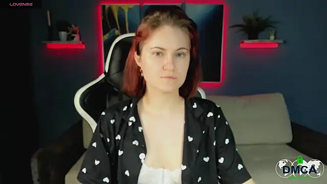 Roxy foxi online show from September 2025 01:17:01 AM