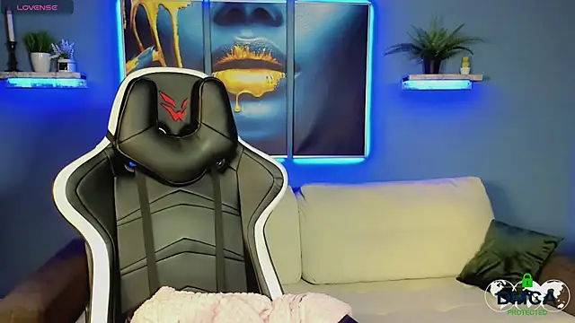 Roxy foxi online show from October 2025 01:14:02 AM