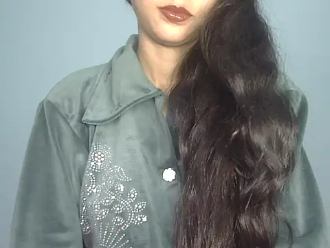 Saniya9B online show from December 2025 05:11:02 PM