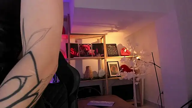 Snapshot of Sima_Wendy chatting on November 2025 07:13:02 AM Sima Wendy online show from November 2025 07:13:02 AM