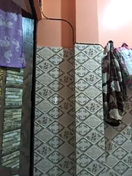 Snapshot of Aidakhan1212 chatting on December 2025 06:15:02 PM Aidakhan1212 online show from December 2025 06:15:02 PM