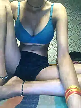 Snapshot of Aidakhan1212 chatting on February 2026 03:09:02 PM Aidakhan1212 online show from February 2026 03:09:02 PM