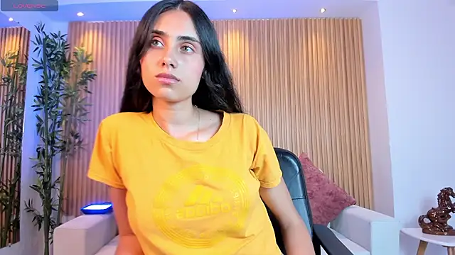 sofiapalacioss online show from November 2025 06:40:01 PM