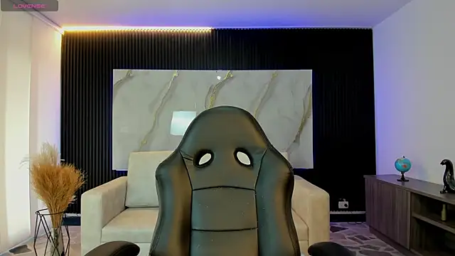 sofiapalacioss online show from April 2026 05:46:02 PM