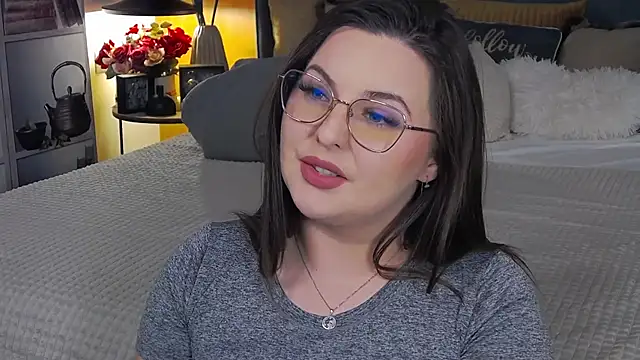 Mia Swano online show from November 2025 10:42:02 PM