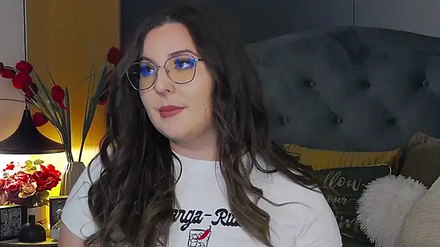 Mia Swano online show from November 2025 12:35:01 AM