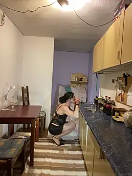 Snapshot of vikinylon chatting on November 2025 07:39:02 PM vikinylon online show from November 2025 07:39:02 PM