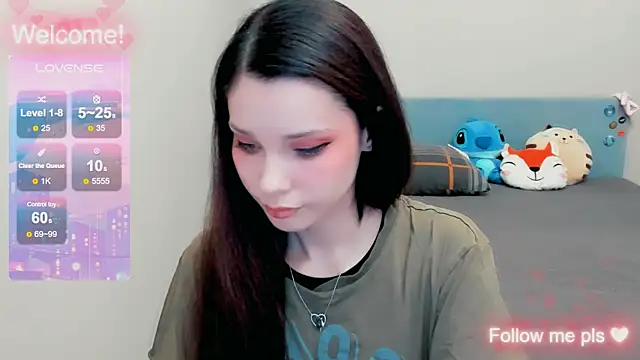 Snapshot of Kitten_Alissa chatting on November 2025 09:46:01 PM Kitten Alissa online show from November 2025 09:46:01 PM