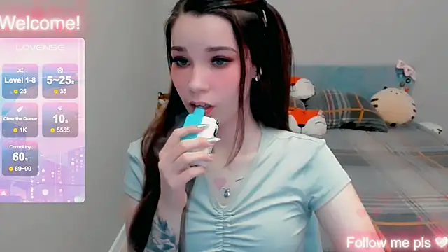 Snapshot of Kitten_Alissa chatting on December 2025 07:43:01 PM Kitten Alissa online show from December 2025 07:43:01 PM