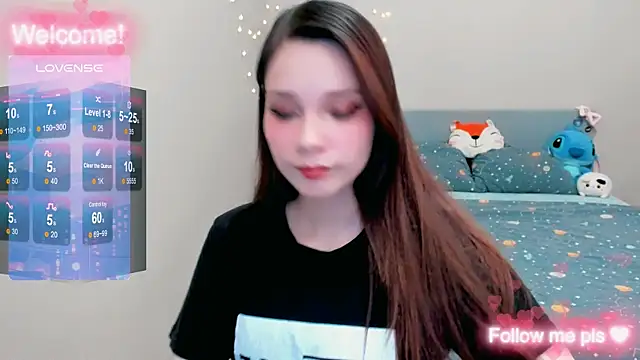 Snapshot of Kitten_Alissa chatting on December 2025 06:12:01 PM Kitten Alissa online show from December 2025 06:12:01 PM