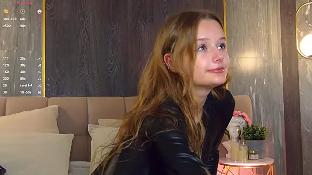 Snapshot of Mary_Parksy chatting on October 2025 04:18:02 PM Mary Parksy online show from October 2025 04:18:02 PM