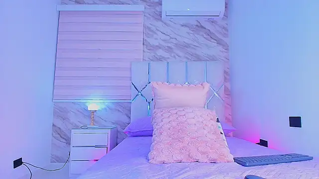 collet 1 online show from November 2025 12:05:02 PM