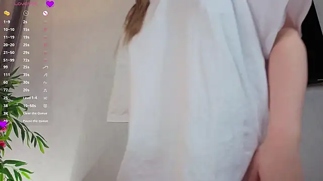 AudieKaemmerer online show from December 2025 04:38:01 PM