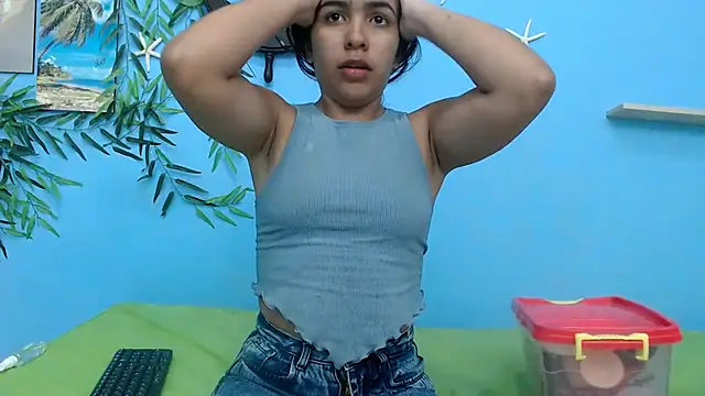 skinnysofia18 online show from July 2026 02:10:01 PM