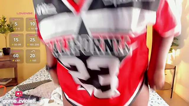 Snapshot of ViolettGomez_93 chatting on October 2025 04:44:02 AM ViolettGomez 93 online show from October 2025 04:44:02 AM