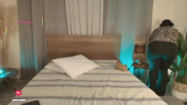 Snapshot of ViolettGomez_93 chatting on November 2025 04:27:01 AM ViolettGomez 93 online show from November 2025 04:27:01 AM