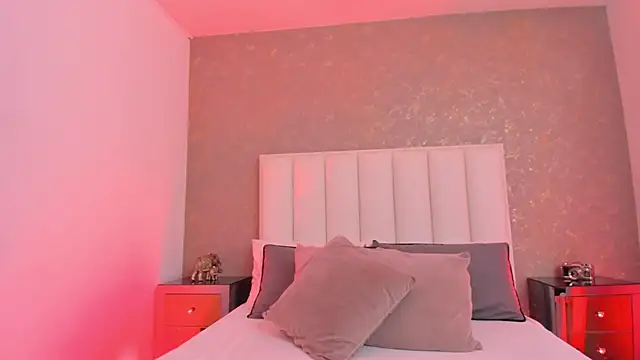 KaylieBrooks online show from April 2026 06:35:01 PM