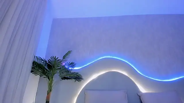 CannelaSmith online show from April 2026 12:56:01 PM