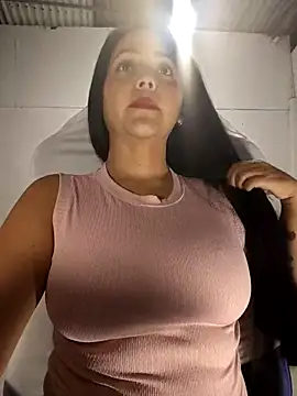 karly hot  online show from April 2026 11:07:02 PM