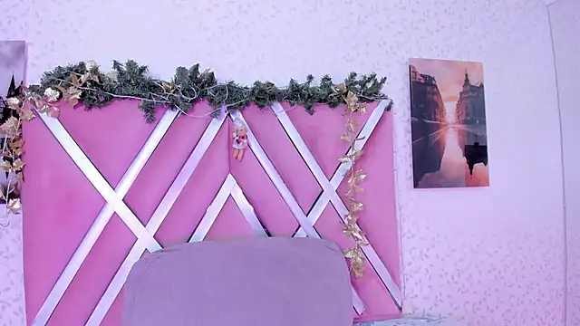 SophiaSalazar  online show from November 2025 12:48:01 PM