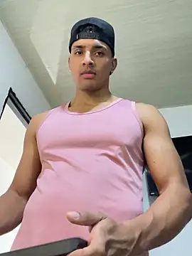 Snapshot of Smith_Fitness chatting on May 2026 12:46:01 PM Smith Fitness online show from May 2026 12:46:01 PM