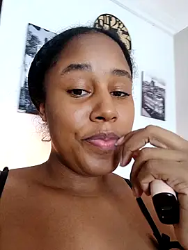 Snapshot of MoniqueMulberry chatting on September 2025 07:47:01 PM MoniqueMulberry online show from September 2025 07:47:01 PM