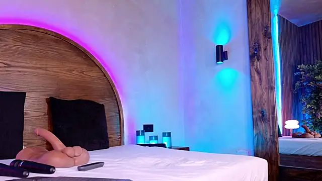 Snapshot of Meganreed_ chatting on February 2026 04:11:02 PM Meganreed online show from February 2026 04:11:02 PM