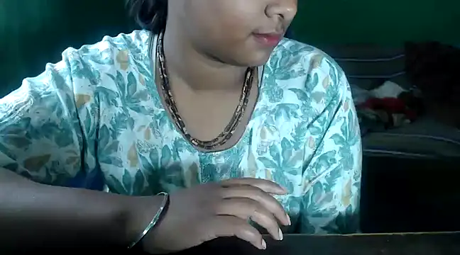 Snapshot of DearKimmi chatting on March 2025 06:48:01 PM DearKimmi online show from March 2025 06:48:01 PM