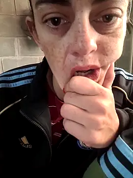 Snapshot of Almendrasexy chatting on October 2025 11:54:02 AM Almendrasexy online show from October 2025 11:54:02 AM