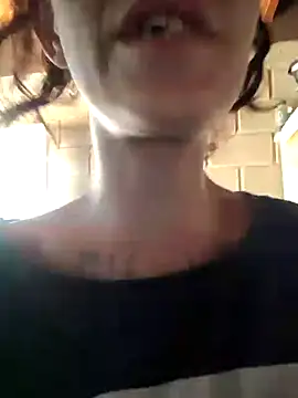 Snapshot of Almendrasexy chatting on October 2025 04:13:01 PM Almendrasexy online show from October 2025 04:13:01 PM