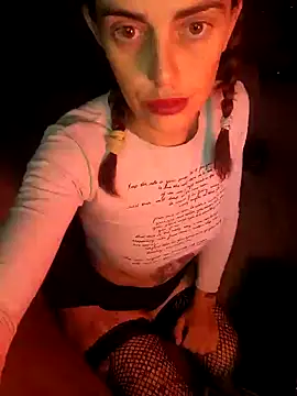 Snapshot of Almendrasexy chatting on October 2025 04:36:01 AM Almendrasexy online show from October 2025 04:36:01 AM