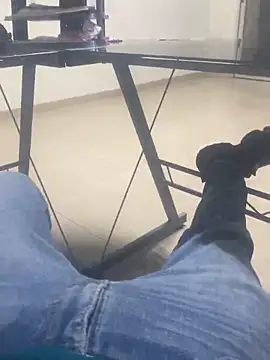 Chico031289 online show from November 2025 06:21:01 PM