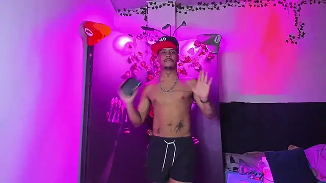 Owen Benkosky online show from November 2025 03:27:02 AM