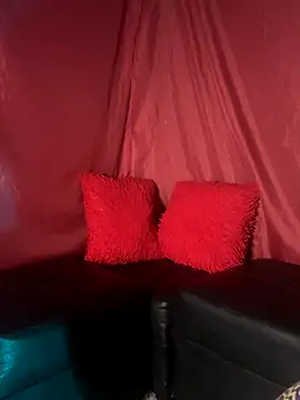 Dark chanel online show from October 2025 04:42:01 AM