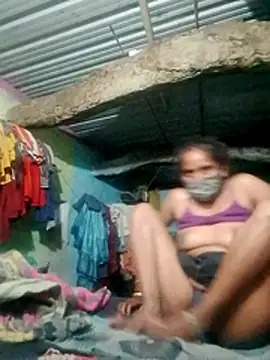 CUTE-004 online show from October 2025 08:51:02 PM