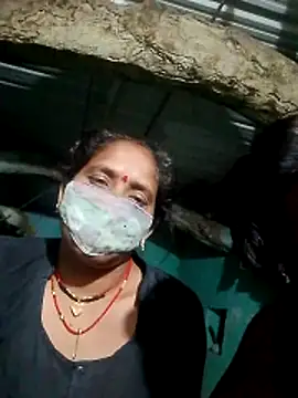 CUTE-004 online show from April 2026 05:03:02 PM