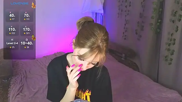 Angel Elis  online show from September 2025 06:53:02 PM