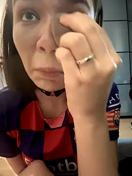 Snapshot of milkiiis chatting on October 2025 07:30:01 AM milkiiis online show from October 2025 07:30:01 AM