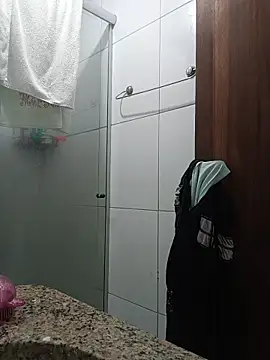 ApenasLys online show from December 2025 11:35:01 PM